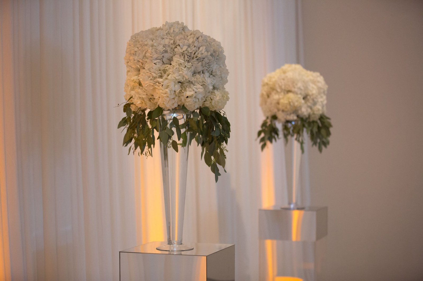 Emotional wedding flowers by Pavé | Artisanal floral design | Chicago & Florida